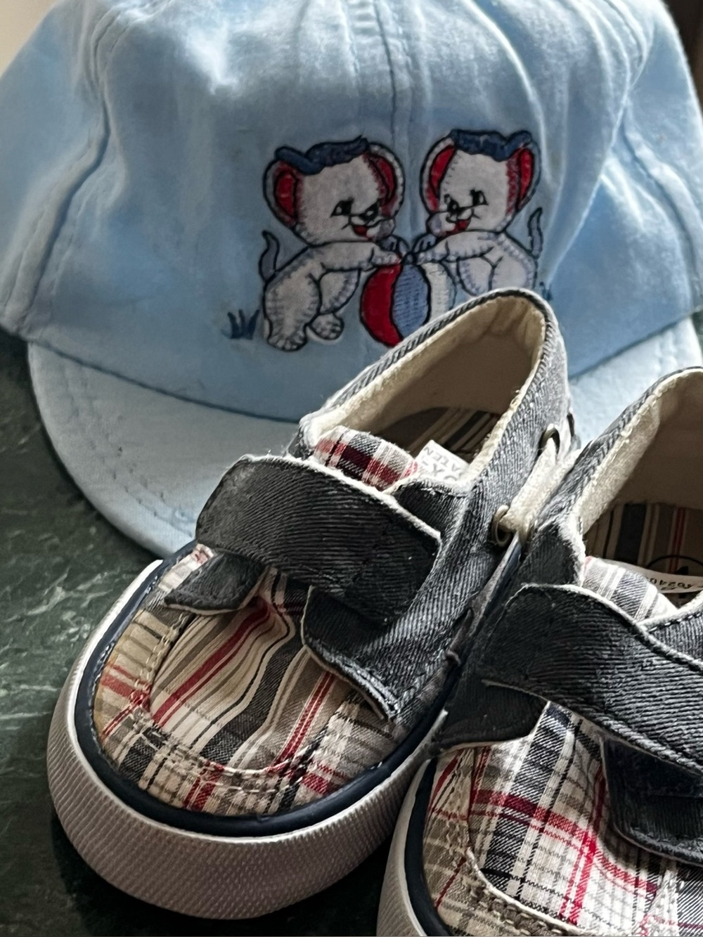 Kids Plaid Canvas Hook-and-Loop Velcro Shoes in Gray and Red plus baseball cap